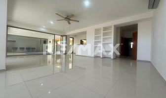 Foto de inmueble en Av tulum, Col. Tulum Centro C.P. 77760, Tulum