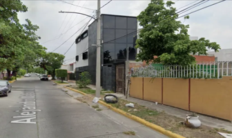 Foto de inmueble en Alejandro Malaspina 58-mz 007, Cd. Satélite, 53100 Naucalpan de Juárez, Méx. #58, Col. Ciudad Satélite C.P. 53100, Naucalpan de Juárez
