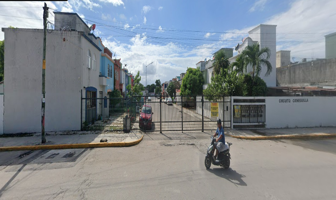 Foto de inmueble en Cto. Hacienda de la Cieneguilla 1579A, Hacienda Real del Caribe, 77539 Cancún, Q.R. #1579A, Col. Urbi Villas del rey C.P. 77539, Benito Juárez