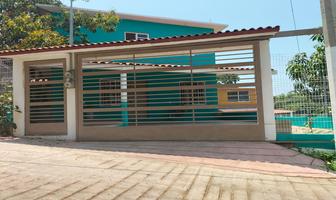 Foto de inmueble en Barra de Navidad, Col. Puerto Escondido (Puerto Escondido) C.P. 71989, San Pedro Mixtepec -Dto. 22 -