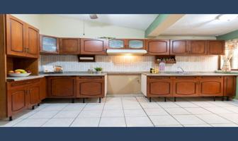 Foto de inmueble en Jacarandas Jardín, Saltillo, Coah., Col. Saltillo Centro C.P. 25000, Saltillo