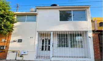 Foto de inmueble en C. Acamapichtli 21, San Pablo I, 76125 Santiago de Querétaro, Qro. #21, Col. San Pablo I C.P. 76125, Querétaro