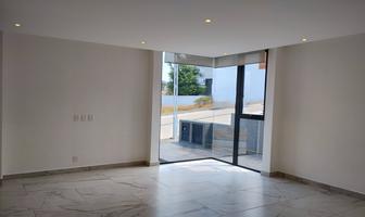 Foto de inmueble en  , Col. Bosque Real C.P. 52774, Huixquilucan