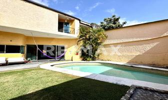 Foto de inmueble en Bosques del Miraval, Col. Miraval C.P. 62270, Cuernavaca