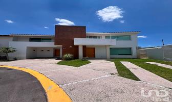 Foto de inmueble en Blvd. Centro Sur #3183, Col. Claustros de Santiago C.P. 76093, Querétaro