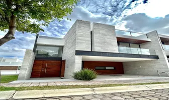 Foto de inmueble en Blvd. Cuernavaca #101, Col. Lomas de Angelópolis II C.P. 72830, San Andrés Cholula