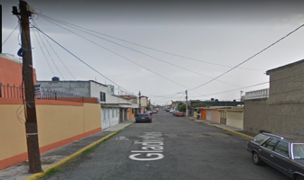 Foto de inmueble en Gladiolas, Col. Villa de las Flores 2a Sección (Unidad Coacalco) C.P. 55710, Coacalco de Berriozábal