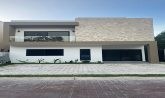 Foto de inmueble en Av Huayacán km 6, 77560 Cancún, Q.R. #km 6, Col. Vía Cumbres Residencial C.P. 77560, Benito Juárez