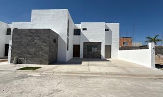 Foto de inmueble en PRIVADA CALEDONIA - Villas de las Perlas #115, Col. Cerrada California C.P. 27277, Torreón