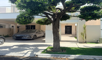 Foto de inmueble en Pamplona #233, Col. Bosques de las Cumbres C.P. 64619, Monterrey