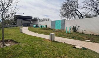 Foto de inmueble en Av. 1 de diciembre, esquina con, Av. del Valle 401, 20328 Aguascalientes, Ags. #401, Col. Los Fresnos C.P. 20328, Aguascalientes