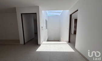Foto de inmueble en calle Monte Hermoso #261, Col. Residencial Santa Fe C.P. 37296, León