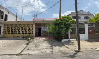 Foto de inmueble en Calle Nicolas Bravo #414, Col. Tamulte de las Barrancas C.P. 86150, Centro