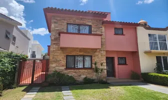 Foto de inmueble en Calleja del Artesonado #1473, Col. San Antonio de Ayala C.P. 36600, Irapuato