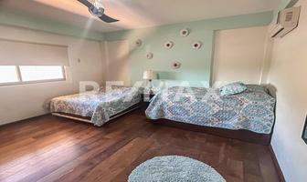 Foto de inmueble en Calz. Sábalo Cerritos "Marina del Rey", Col. Marina Mazatlán C.P. 82103, Mazatlán
