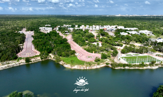 Foto de inmueble en CARRETERERA CANCÚN TULUM #24, Col. Cancún (Internacional de Cancún) C.P. 77569, Benito Juárez