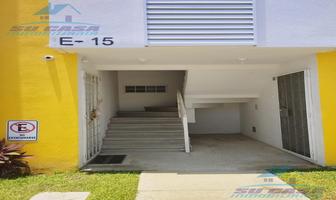 Foto de inmueble en  , Col. Cayaco C.P. 39905, Acapulco de Juárez