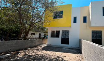 Foto de inmueble en Las Flores, Tampico, Tamps., Col. Ciudad Madero Centro C.P. 89400, Ciudad Madero