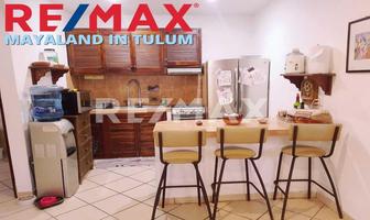 Foto de inmueble en CENTRO A 2 CALLES DE LA AV PRINCIPAL, Col. Tulum Centro C.P. 77760, Tulum