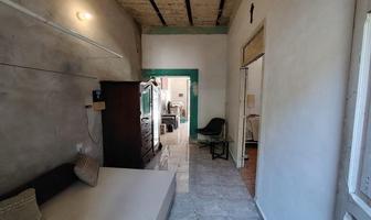 Foto de inmueble en CENTRO UNA CUADRA DE SANTIAGO, Col. Merida Centro C.P. 97000, Mérida