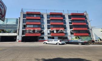 Foto de inmueble en Circuito Centro Civico, Col. Ciudad Satélite C.P. 53100, Naucalpan de Juárez