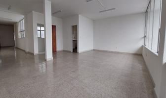 Foto de inmueble en Cto. Ingenieros, Col. Ciudad Satélite C.P. 53100, Naucalpan de Juárez