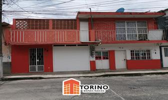 Foto de inmueble en Casa CON Alberca EN Coatepec Ver. CON Departamentos, Ideal Para Inversionistas, Col. Coatepec Centro C.P. 91500, Coatepec