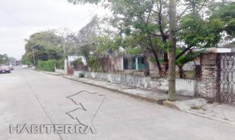 Foto de inmueble en CONSTITUCION, Col. Santiago de La Peña C.P. 92770, Tuxpan
