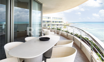 Foto de inmueble en Costa Mujeres, Col. Cancún Centro C.P. 77500, Benito Juárez