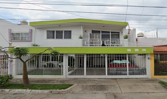 Foto de inmueble en C. el Parián 1738, Jardines del Country, 44210 Guadalajara, Jal. #1738, Col. Jardines del Country C.P. 44210, Guadalajara