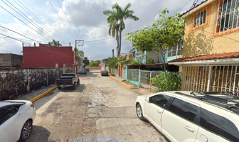 Foto de inmueble en Calle Flor DE VERONICA #00Int. 00, Col. Aurora Tercera Sección (Benito Juárez) C.P. 57000, Nezahualcóyotl