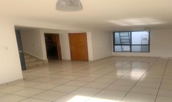 Foto de inmueble en Circuito Escultores #s/n, Col. Ciudad Satélite C.P. 53100, Naucalpan de Juárez
