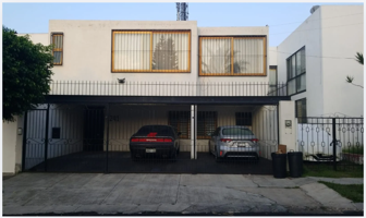 Foto de inmueble en Cjon. de las Galeanas 1241, Universitaria, 45110 Zapopan, Jal. #1241, Col. Villa Universitaria C.P. 45110, Zapopan