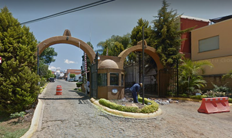Foto de inmueble en del Arco de San Martin, Col. Lomas de Ahuatlán C.P. 62130, Cuernavaca