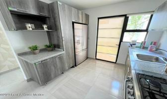 Foto de inmueble en  , Col. Desarrollo Habitacional Zibata C.P. 76269, El Marqués