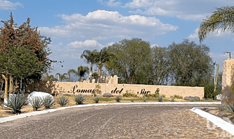 Foto de inmueble en DIAMANTE #67, Col. Los Reyes (Los Caudillo) C.P. 36210, Romita