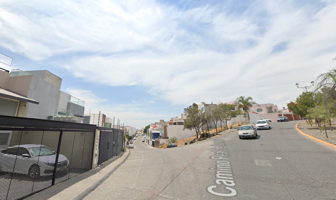 Foto de inmueble en Senda Eterna 642, Milenio III, 76060 Santiago de Querétaro, Qro. #642, Col. Milenio 3a. Sección C.P. 76060, Querétaro