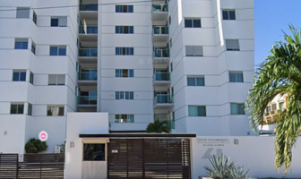 Foto de inmueble en Av. Bonampak, Cancún, Q.R. #s/n, Col. Cancún Centro C.P. 77500, Benito Juárez