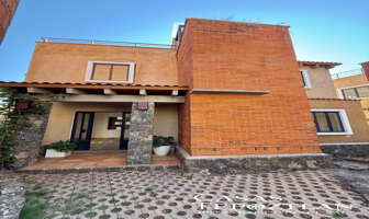 Foto de inmueble en XWPM+F3, 62520 Tepoztlán, Morelos, Col. XOLATLACO C.P. 62520, Tepoztlán