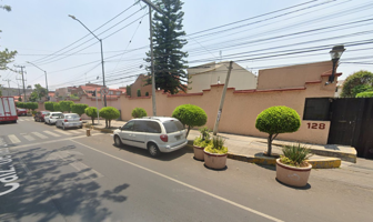 Foto de inmueble en Calz. de lass 128, Coapa, Coyoacán, 04899 Ciudad de México, CDMX #128, Col. Ex-Hacienda Coapa C.P. 04980, Coyoacán