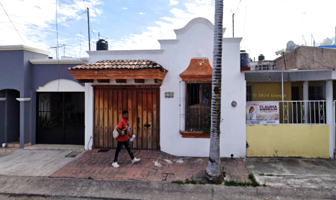 Foto de inmueble en Baca Calderón  #106Int. Lt 5 Mz 6 , Col. El Mirador INFONAVIT C.P. 63038, Tepic