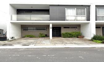 Foto de inmueble en C. Alamillo 921, Luna Bosque, 45066 Zapopan, Jal. #921, Col. Forét Residencial C.P. 45066, Zapopan