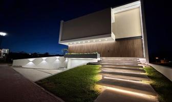 Foto de inmueble en Blvd. Kukulcan, La Isla, Zona Hotelera, 77500 Cancún, Q.R., Col. Residencial La Cascada C.P. 77500, Benito Juárez