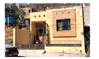 Foto de inmueble en Enrique Fonseca NAVARRO, 47750 Jal. #s/nInt. LOTE 6 MZ 9, Col. San Joaquín C.P. 47777, Atotonilco el Alto