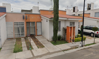 Foto de inmueble en Av Parque Santiago 1646, Fundadores, 76115 Santiago de Querétaro, Qro. #1646, Col. Parque Santiago C.P. 76115, Querétaro