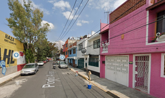 Foto de inmueble en Porto Alegre, El Retoño, 09440 Ciudad de México, CDMX, Col. El Retoño C.P. 09440, Iztapalapa