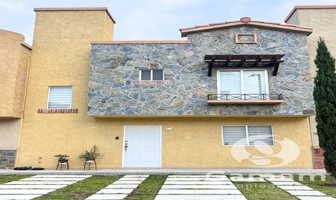 Foto de inmueble en Paseo Madeira, Col. Real Madeira C.P. 42082, Pachuca de Soto