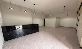 Foto de inmueble en Av Insurgentes, Benito Juárez, Mazatlán, Sin., Col. Insurgentes C.P. 82018, Mazatlán