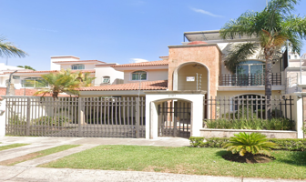Foto de inmueble en Boulevard Bugambilias, Col. Bugambilias C.P. 45238, Zapopan