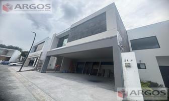 Foto de inmueble en Casa EN Venta EN LOS Nogales, Col. Fontana Residencial C.P. 67302, Santiago